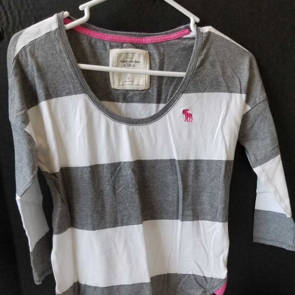 Abercrombie 3/4 sleeve striped shirt XS